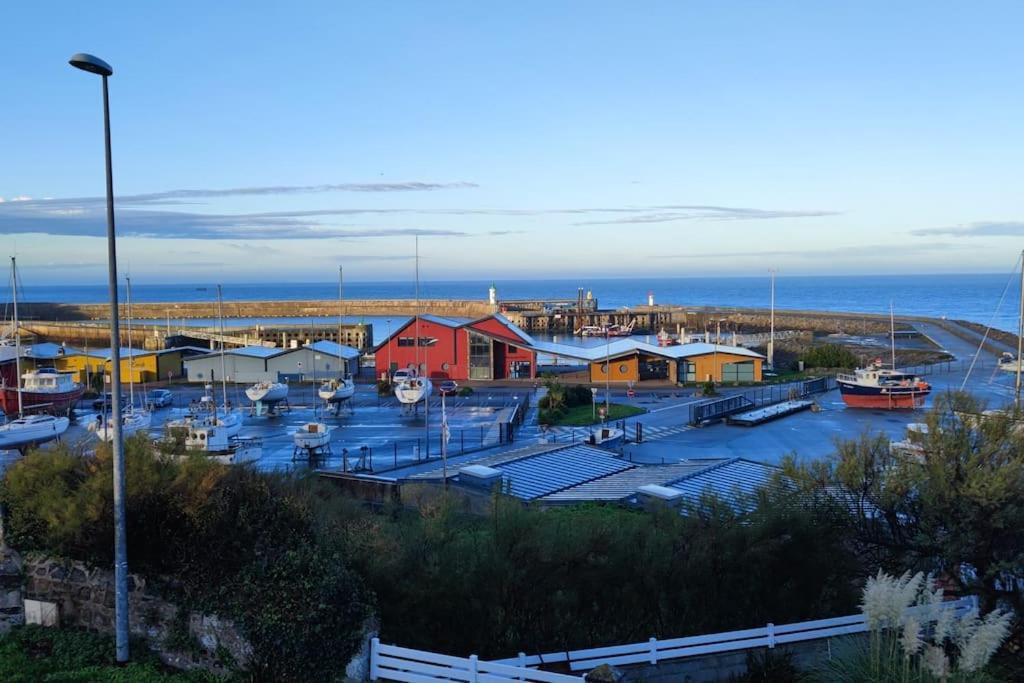 Maison A Cote De La Mer Flamanville Extérieur photo