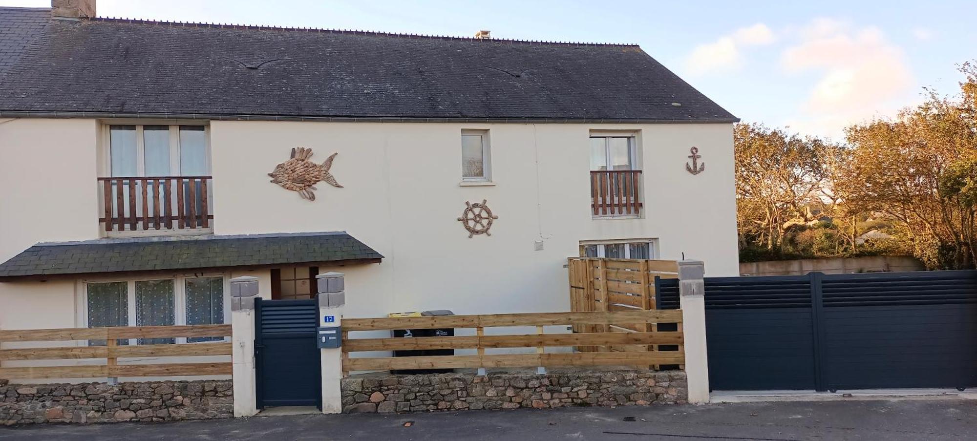 Maison A Cote De La Mer Flamanville Extérieur photo